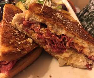 Reuben sandwich